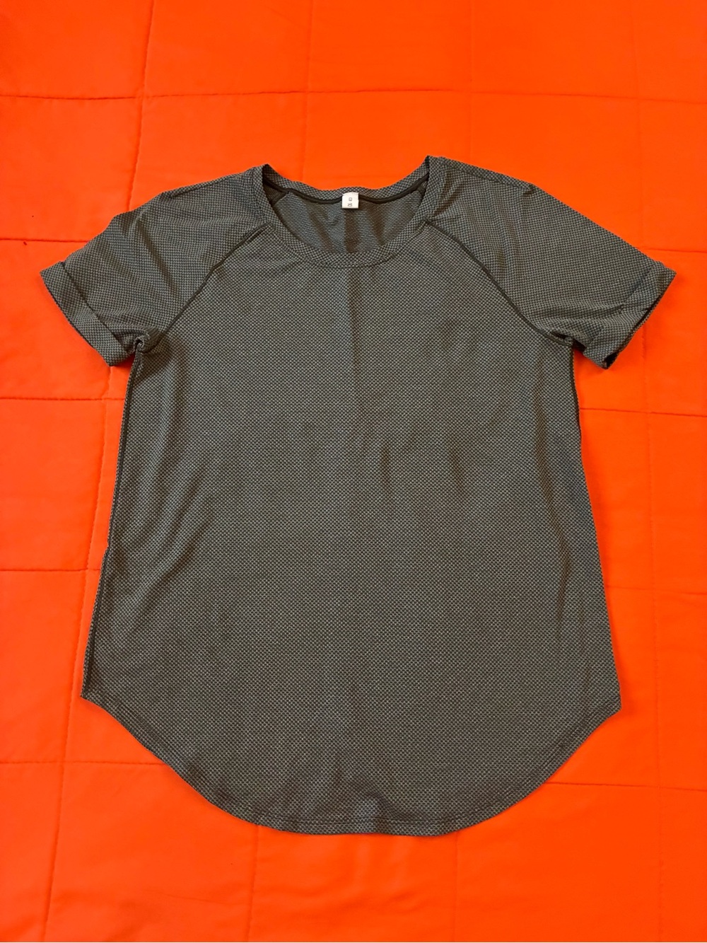 Lululemon Womens Gray Short Sleeve Cuffed Top Shirt Open Tie Back Bottom Sz 4